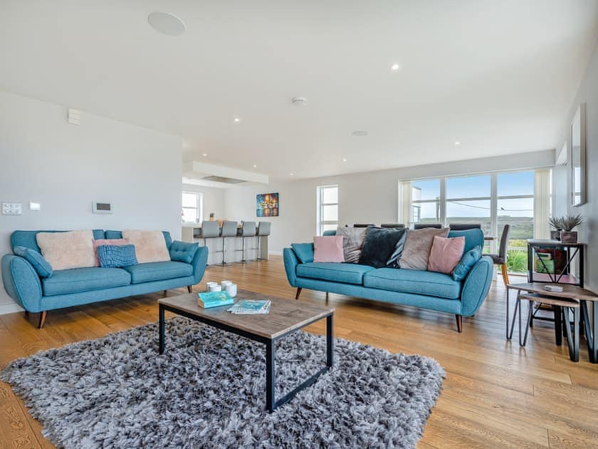 Open plan living space | 50 Degrees West, Holywell Bay, near Perranporth