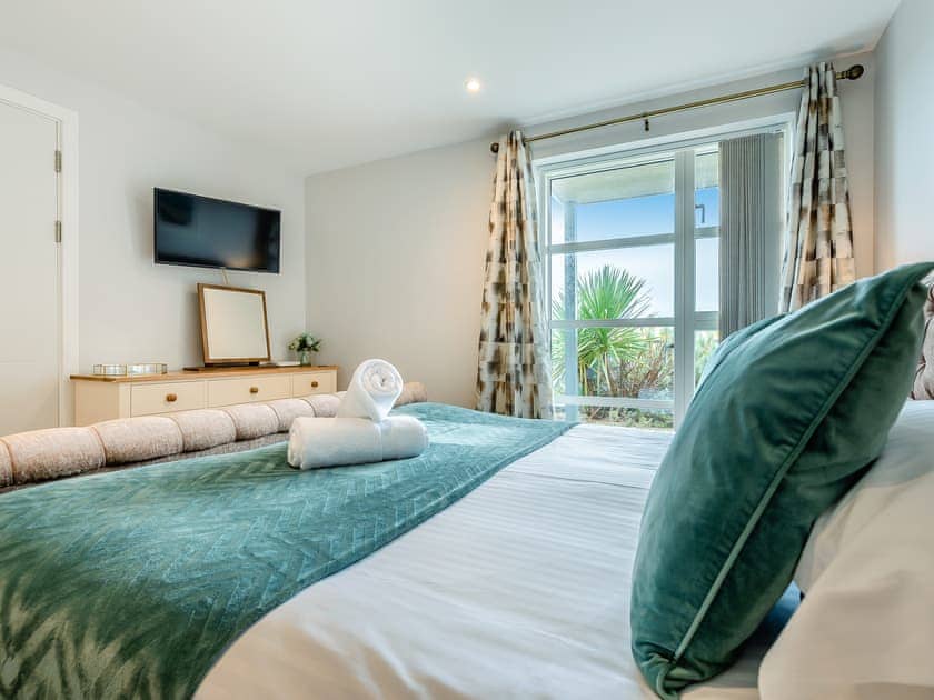 Double bedroom | 50 Degrees West, Holywell Bay, near Perranporth