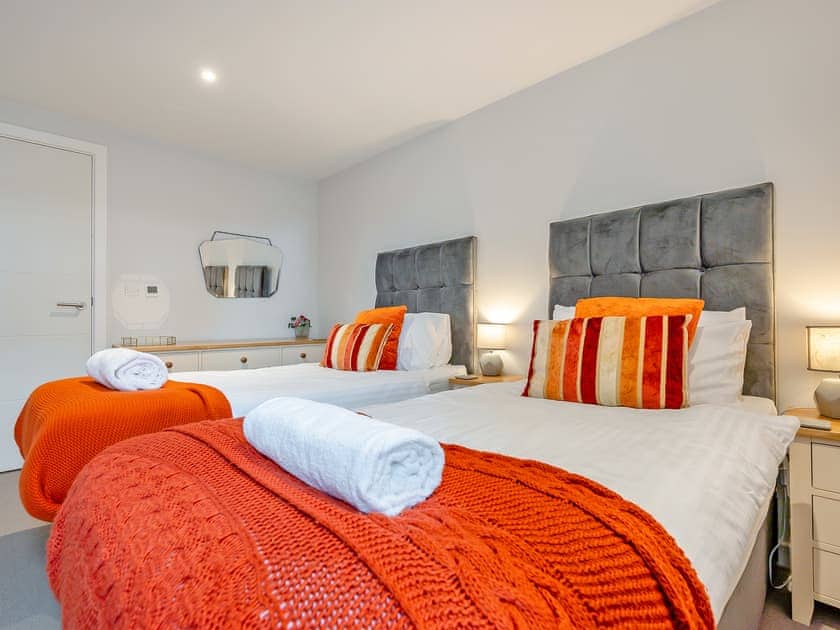 Twin bedroom | 50 Degrees West, Holywell Bay, near Perranporth