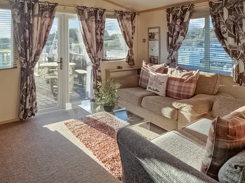 Living area | Cascade Mini Lodge - K & J’s Hot Tub Retreats, Newton Stewart