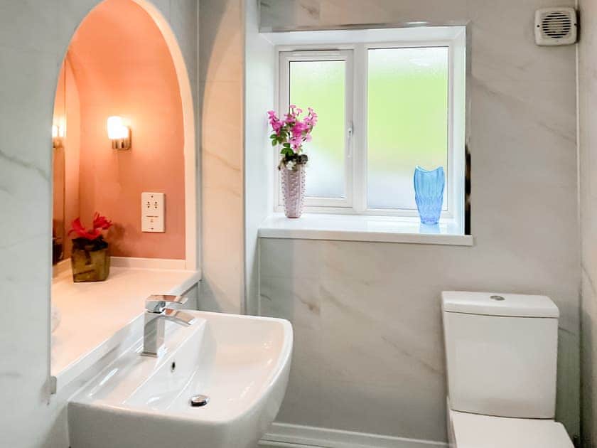 Bathroom | Kielder Cottage Spa, Kielder