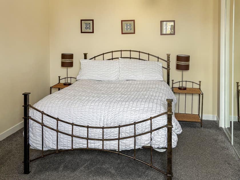 Double bedroom | Ivydene Cottage, Cromarty