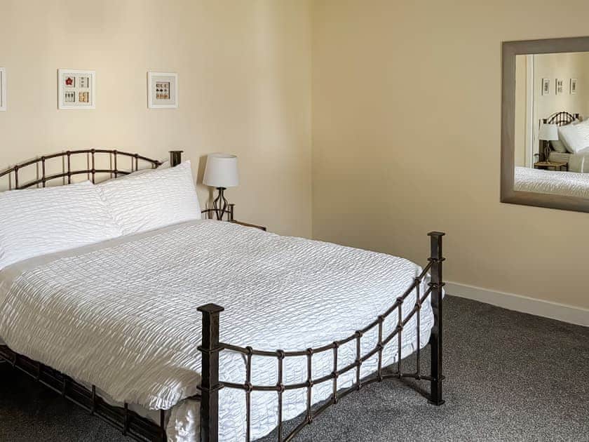 Double bedroom | Ivydene Cottage, Cromarty