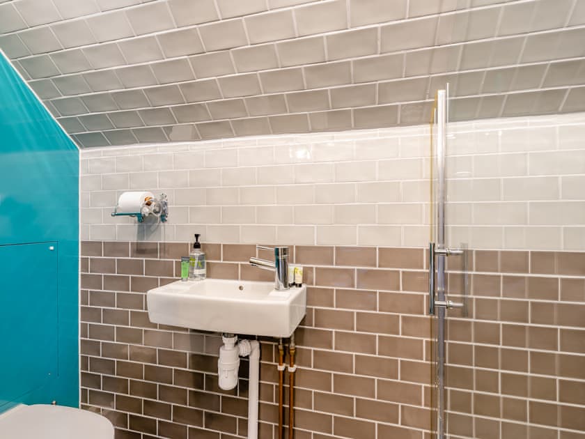 Bathroom | Hook & Hatchet Annex, Hucking, near Maidstone