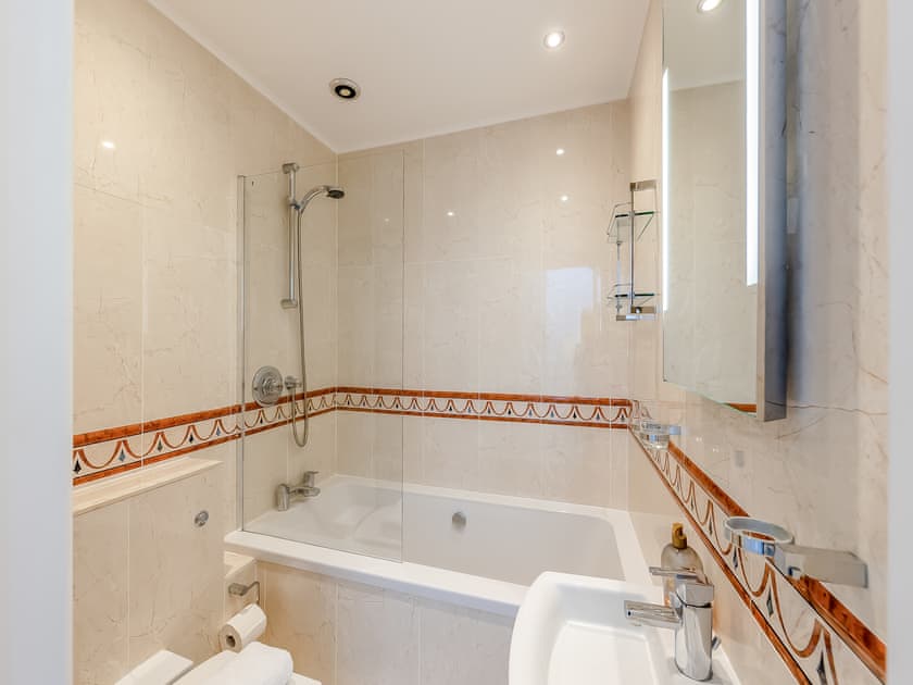 Bathroom | The Penthouse Westhaven, Aberdyfi