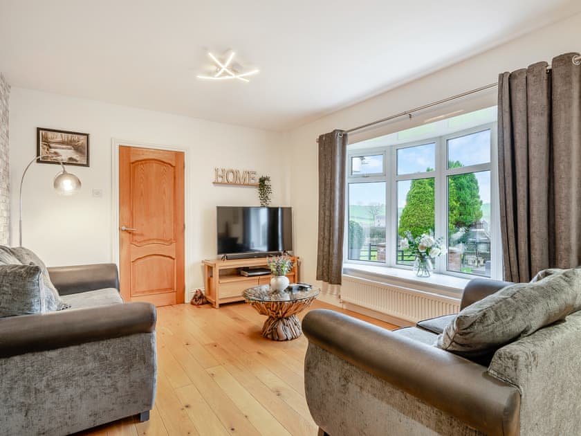 Living room/dining room | Delcroft, Drybrook