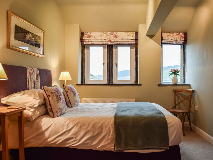 Double bedroom | Trough Cottage - Lane Farm, Holmfirth
