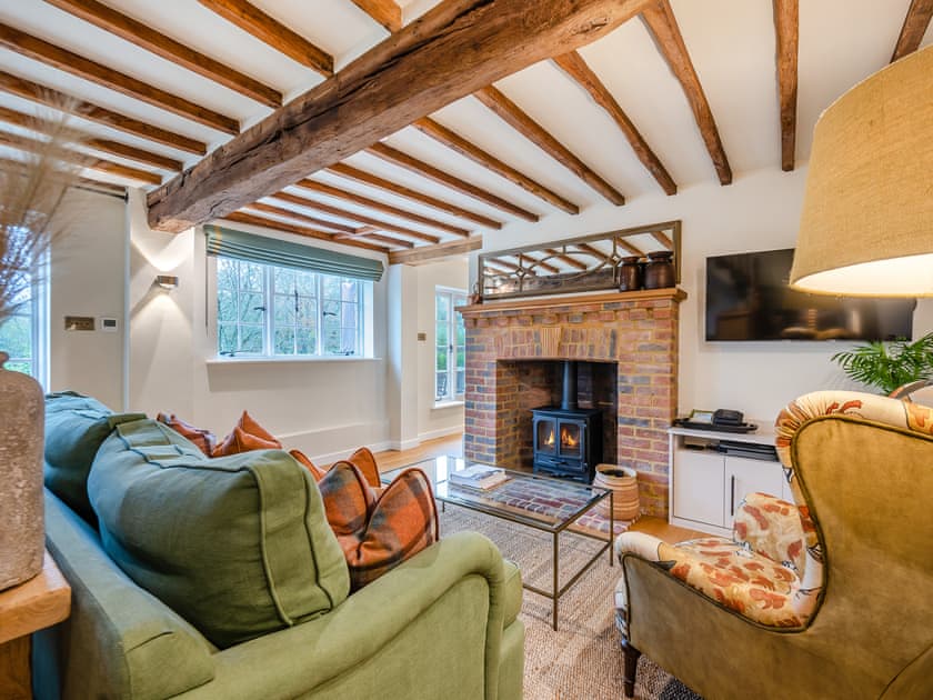Living area | Mousehall Oast, Wadhurst