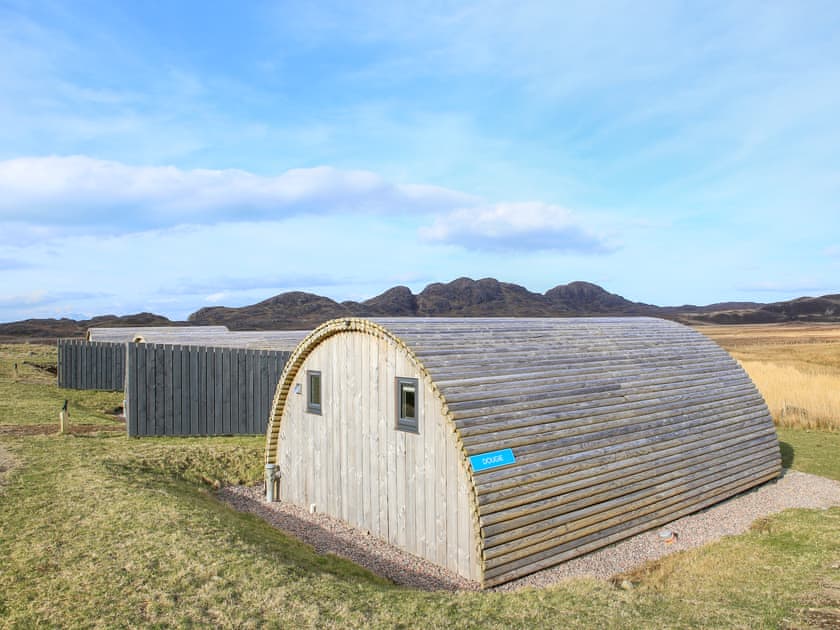 Exterior | Dougie Pod - Archaracle Pods, Archaracle