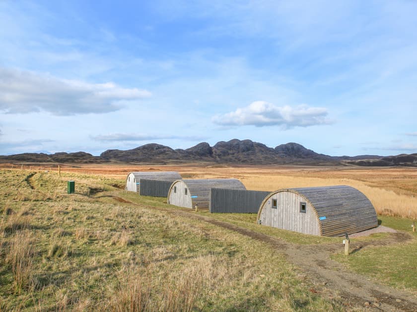 Exterior | Dougie Pod - Archaracle Pods, Archaracle