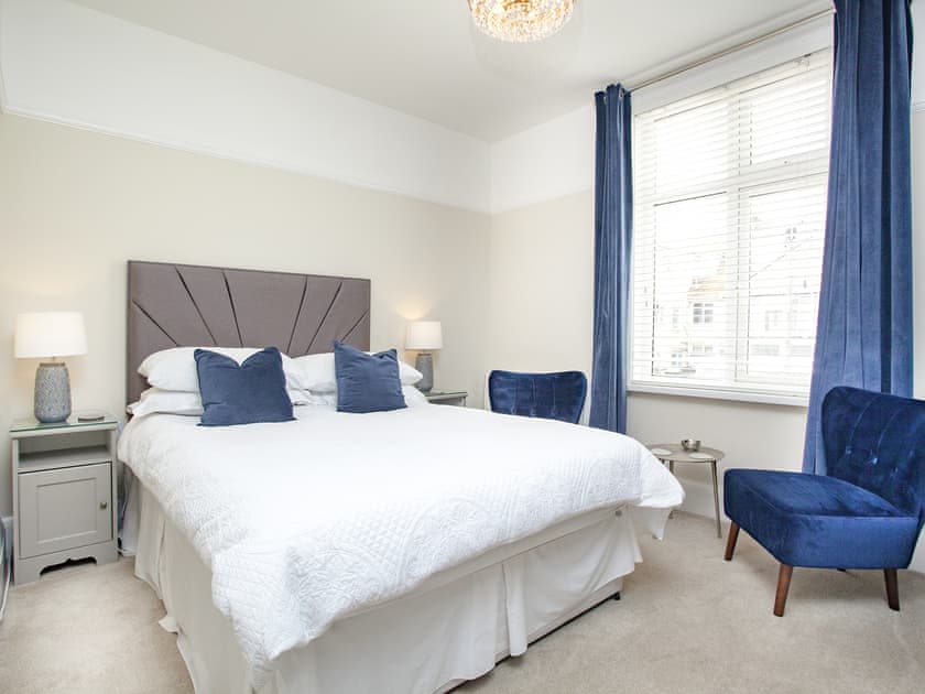 Double bedroom | Russell House, Paignton