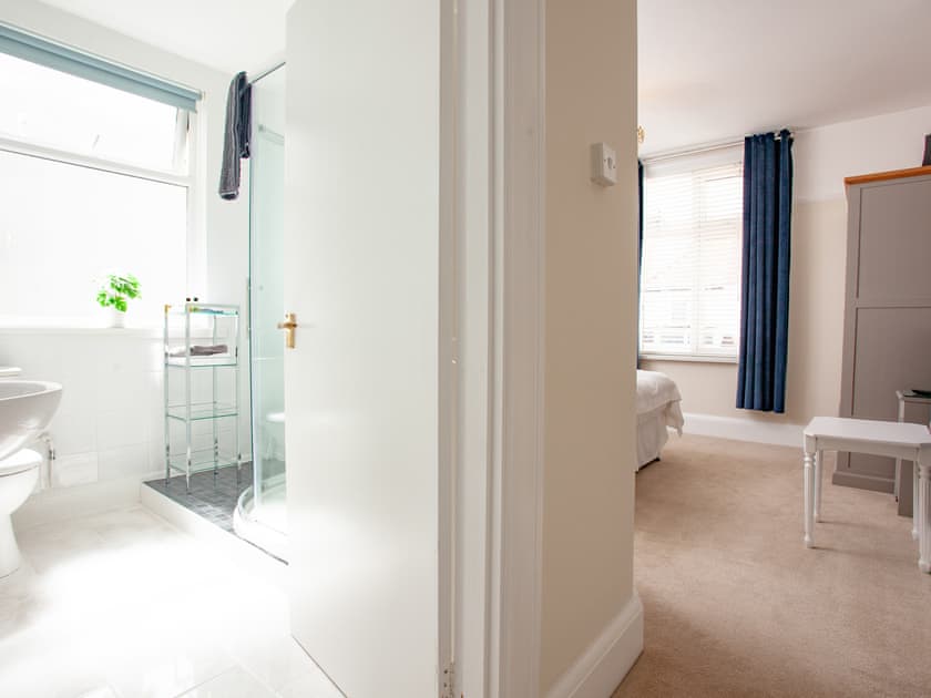 Bathroom | Russell House, Paignton