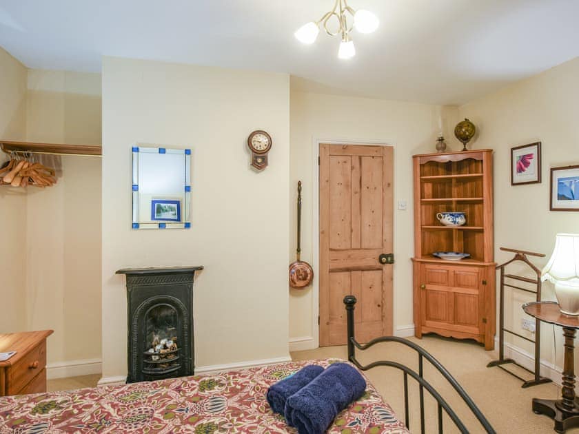 Double bedroom 2  | Paul Pry, Ludlow