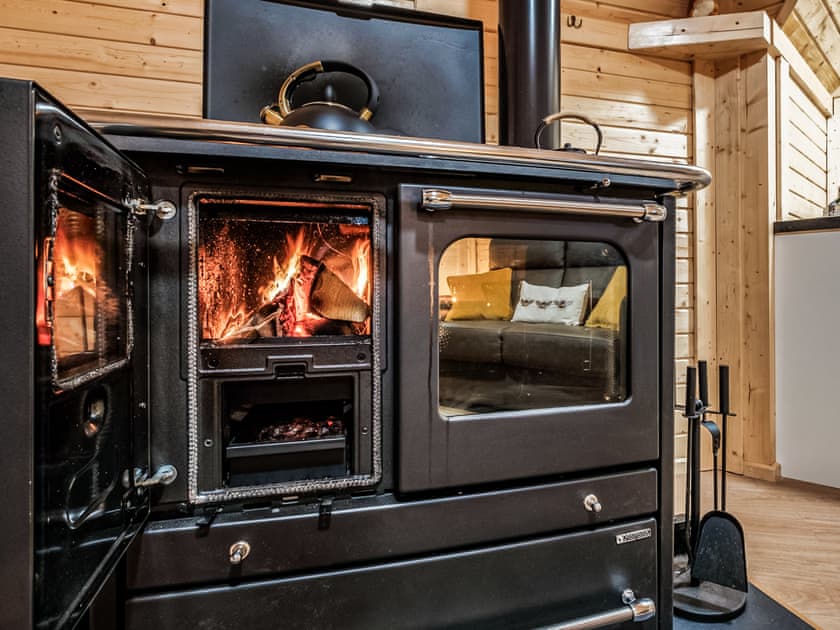 Interior | Hawthorn - Cairngorm Bothies, Ballater