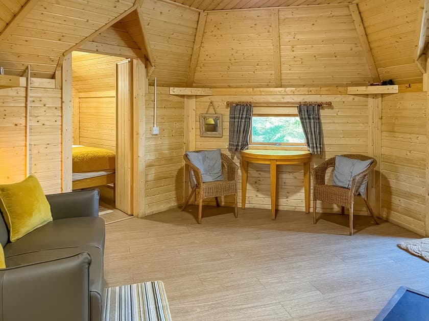 Interior | Oak - Cairngorm Bothies, Ballater