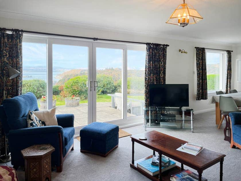 Living area | Kiloran, Oban