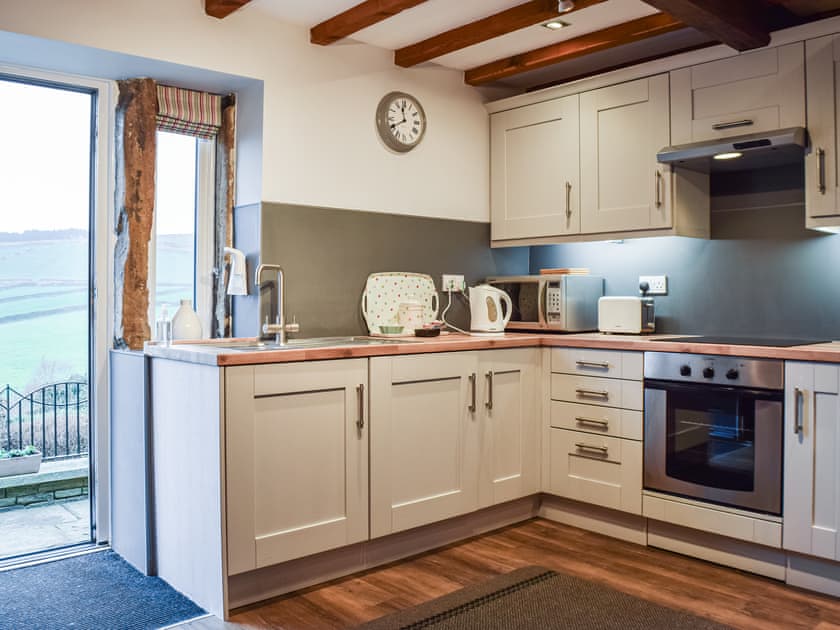 Kitchen/diner | Mount View - Lane Farm, Holmfirth
