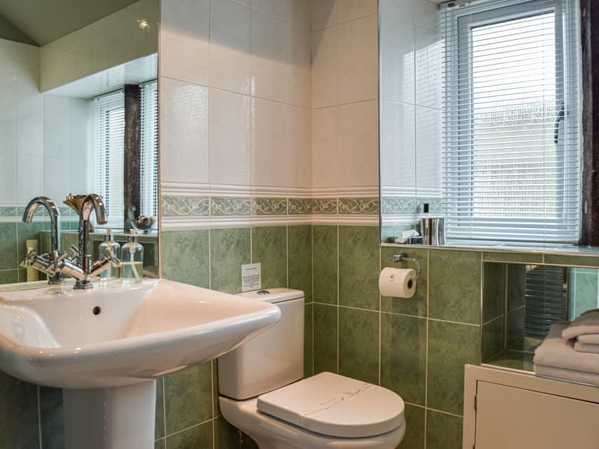 Bathroom | Mount View - Lane Farm, Holmfirth