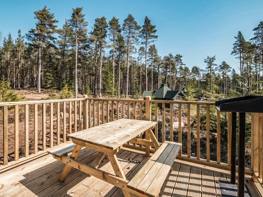 Decking | Birch - Cairngorm Bothies, Ballater