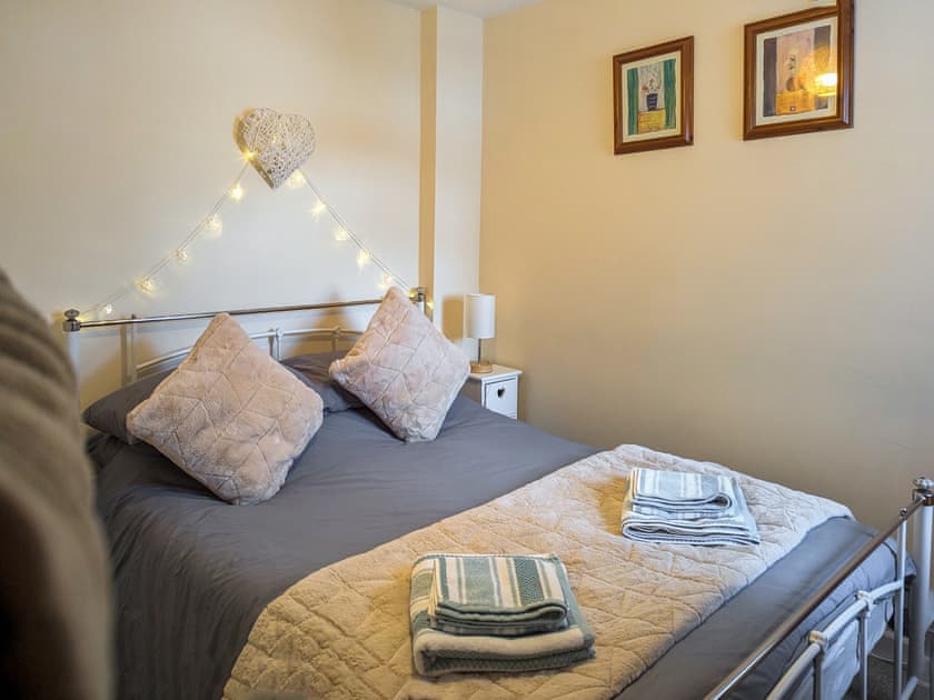 Double bedroom | Trinity Cottage, Abergavenny