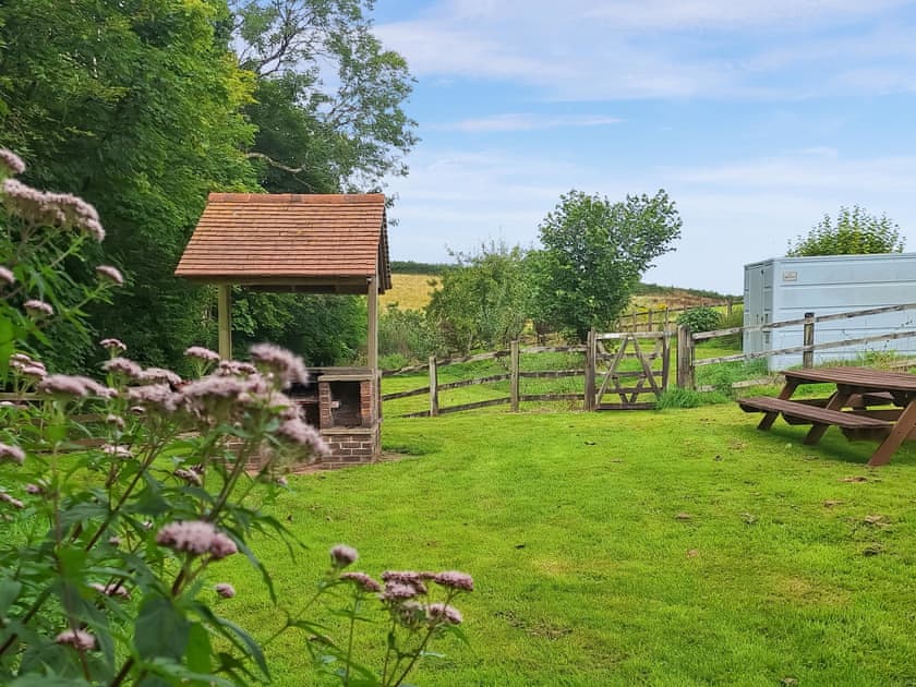 Garden BBQ  | Otter House, Near Dartmouth