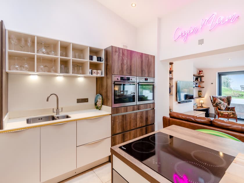 Open plan living space | Ty Eufron, St. Davids