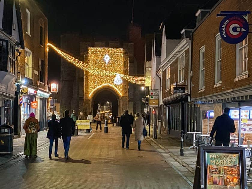 Canterbury at Christmas  | Vitamin Sea Residency, Herne Bay