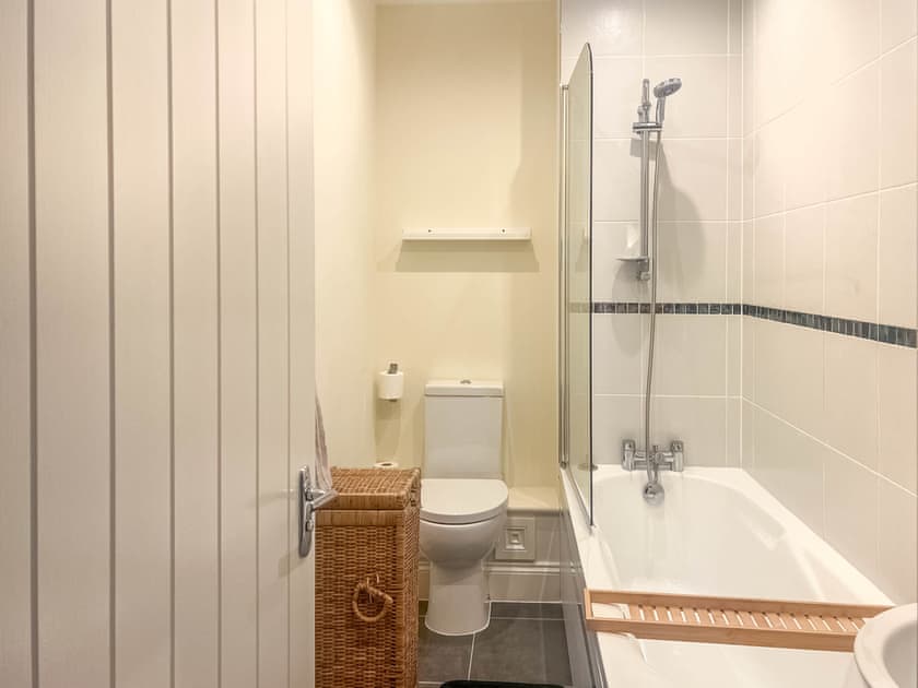 Bathroom | Marina Escape, Swansea