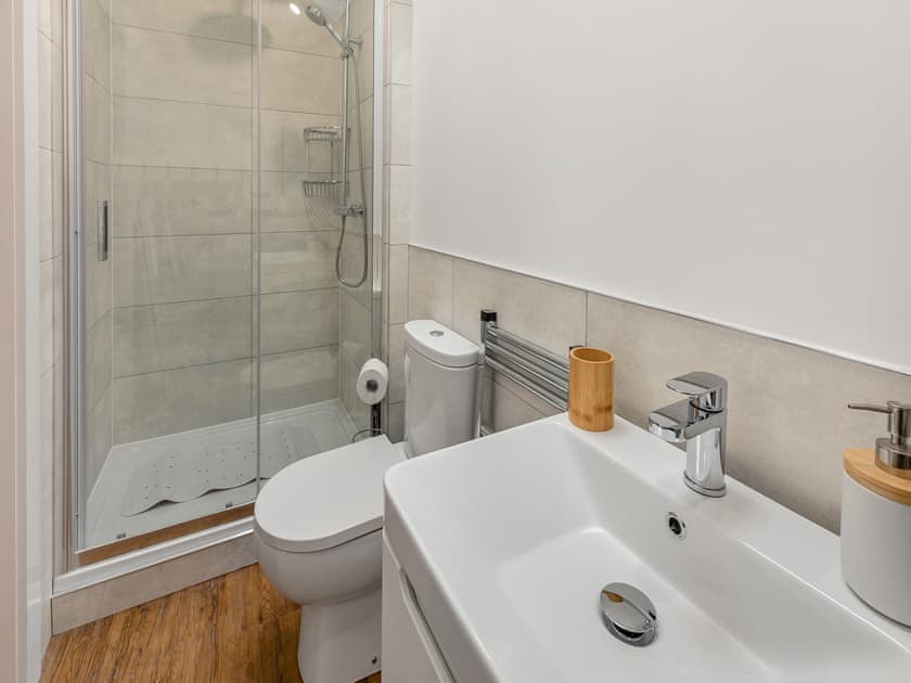 Bathroom | Syke Farm Cottage, Littleborough