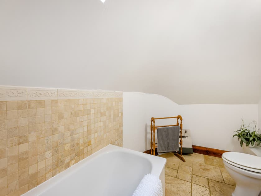 Bathroom | The Old Post House, Clovelly