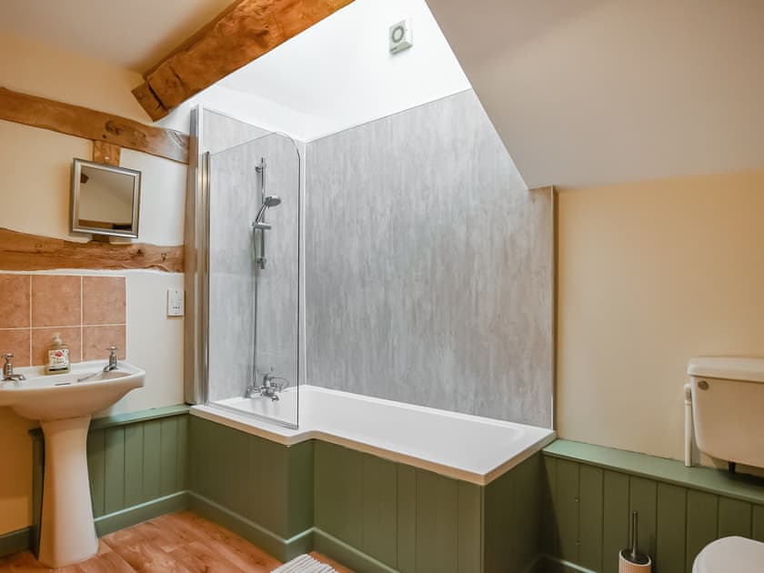 Bathroom | Longmynd - Botvyle Farm, Church Stretton