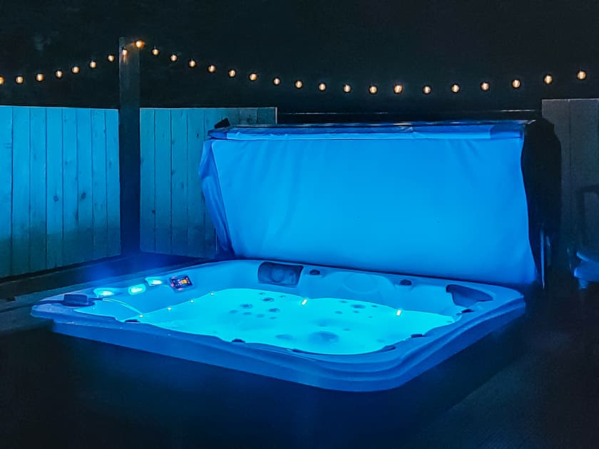 Hot tub | Humford Mill Cottage, Humford Mill near Bedlington