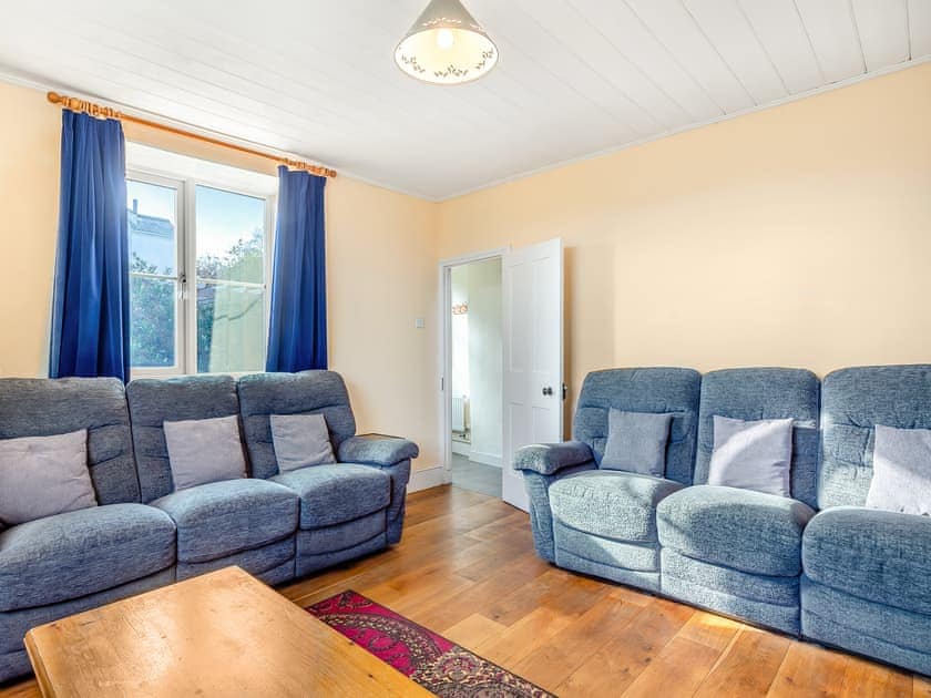 Living area | Prosperous Villa, Puncknowle