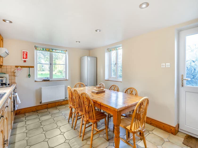 Dining Area | Prosperous Villa, Puncknowle