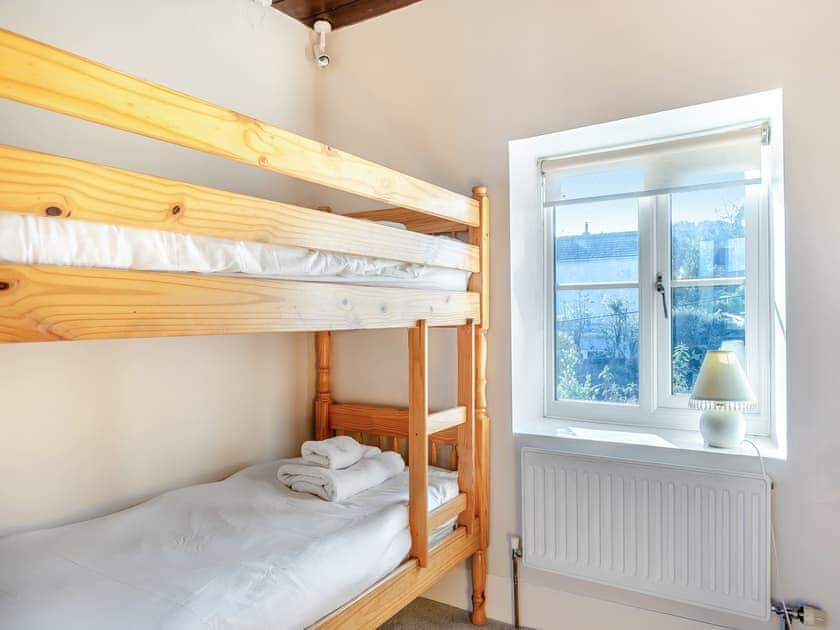Bunk bedroom | Prosperous Villa, Puncknowle
