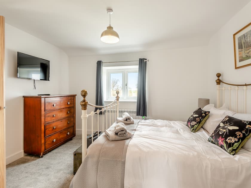 Double bedroom | The Warren - Fletland Holiday Hamlet , Baston, near Stamford