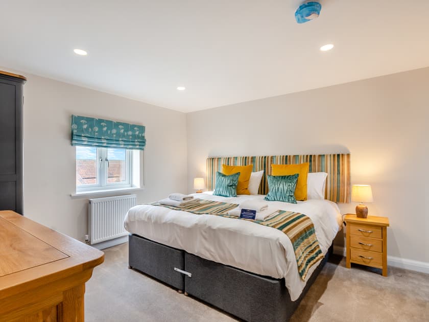 Double bedroom | The Farm House - Honies Farm Barns, East Stoke, near Newark