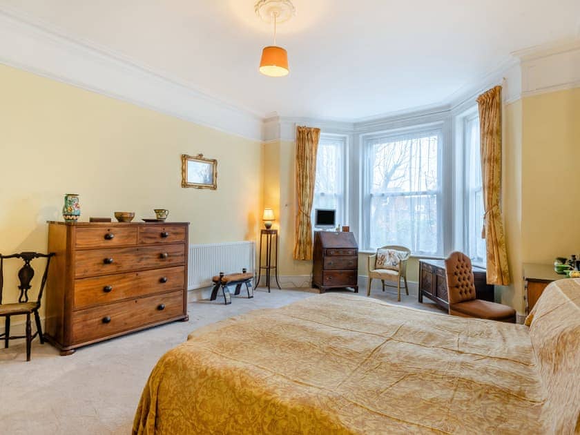 Double bedroom | Casa Carlotte House, Lowestoft