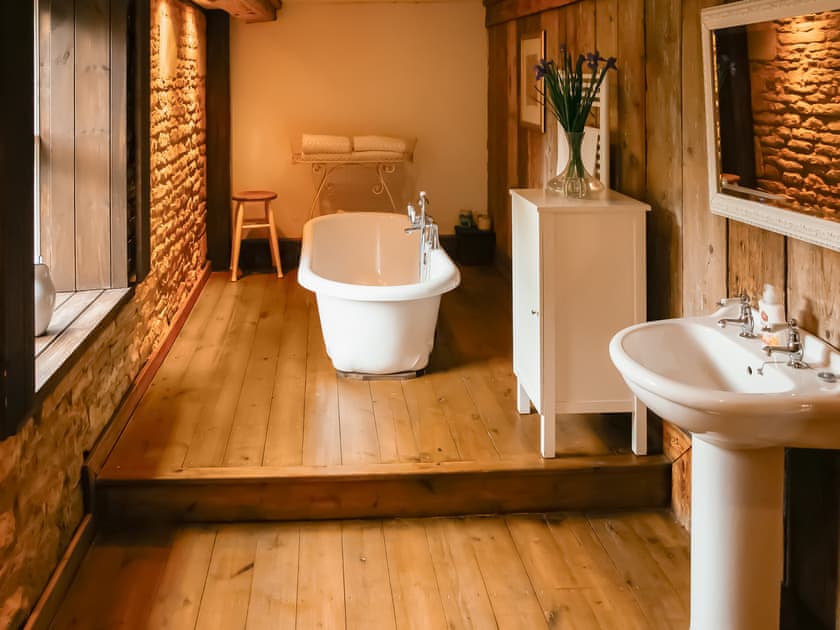 Bathroom | Fletland Holiday Hamlet - Fletland Mill - Fletland Holiday Hamlet , Baston, near Stamford