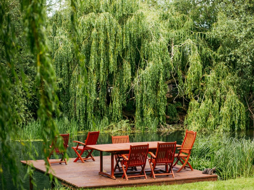 Sitting-out-area | Fletland Holiday Hamlet - Fletland Mill - Fletland Holiday Hamlet , Baston, near Stamford