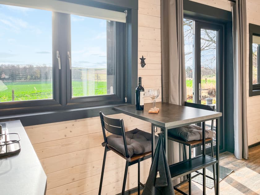 Interior | Bumblebee Cabin - Redroofs Retreats, Forfar