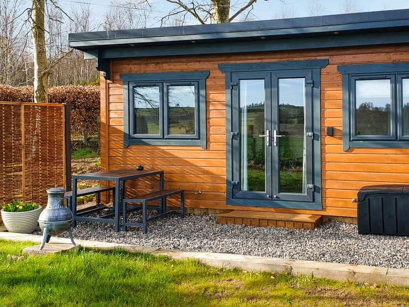 Exterior | Barn Owl Cabin - Redroofs Retreats, Forfar