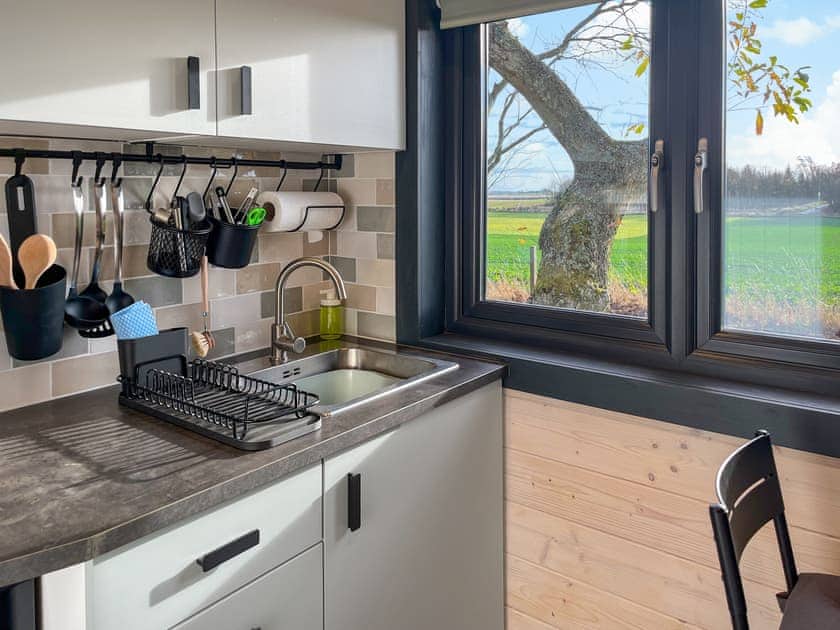 Kitchen | Barn Owl Cabin - Redroofs Retreats, Forfar