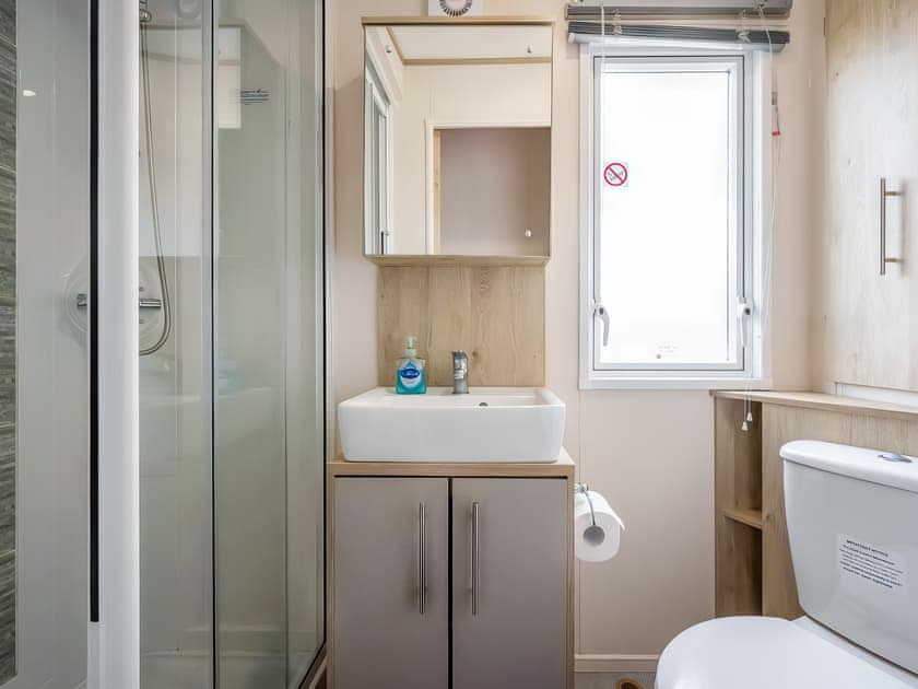 Bathroom | Hallcroft Fishery, Retford