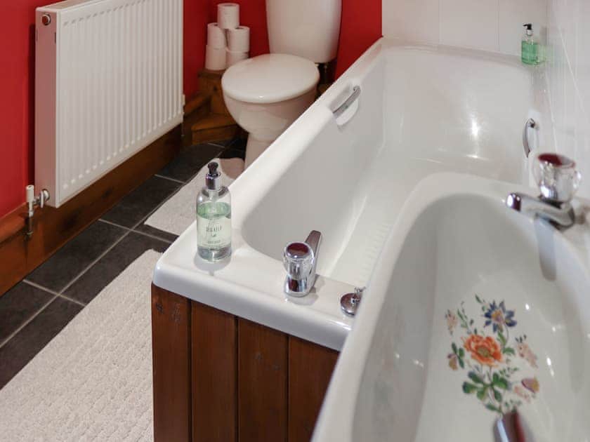 Bathroom | Cae Coryn, Bala