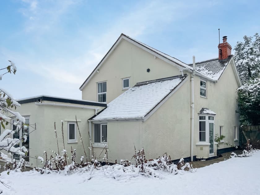Exterior | Y Ddol, Colwyn Bay