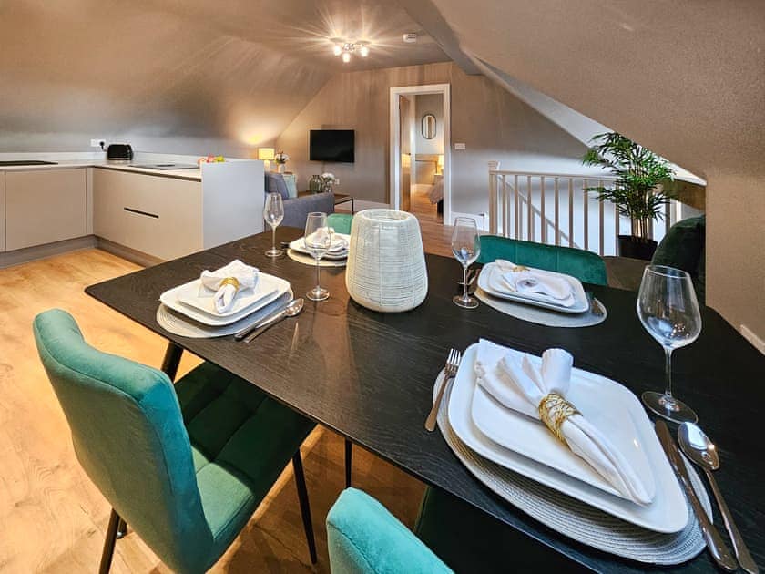 Dining Area | The Gate House At Benhams, Burghfield Common, near Reading