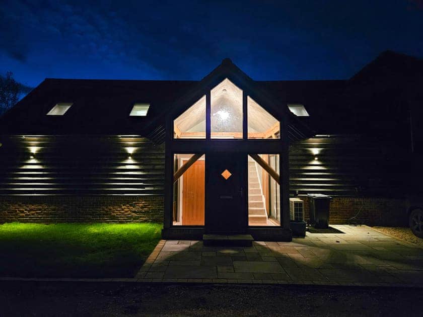 Exterior | The Gate House At Benhams, Burghfield Common, near Reading