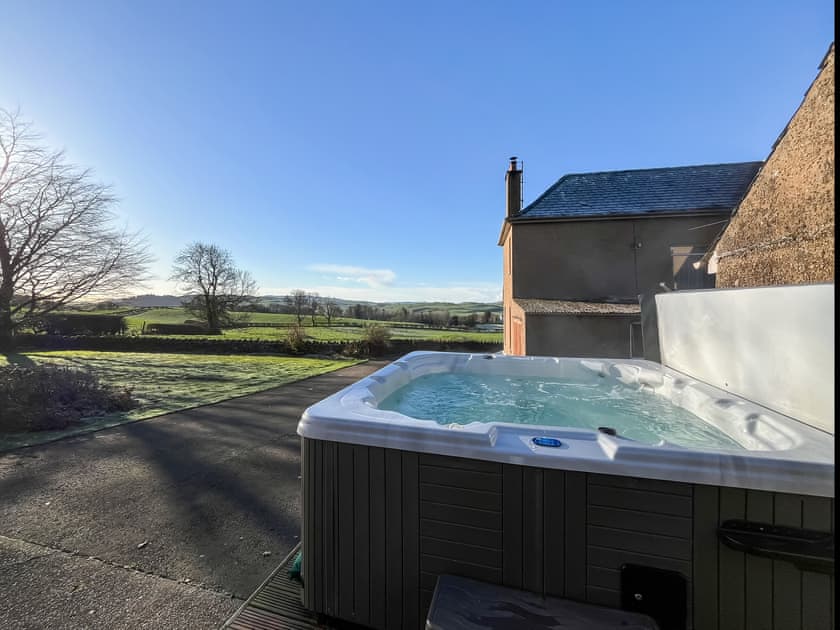Hot tub | Woodend Farmhouse Halmyre, Haugh of Urr, near Castle Douglas