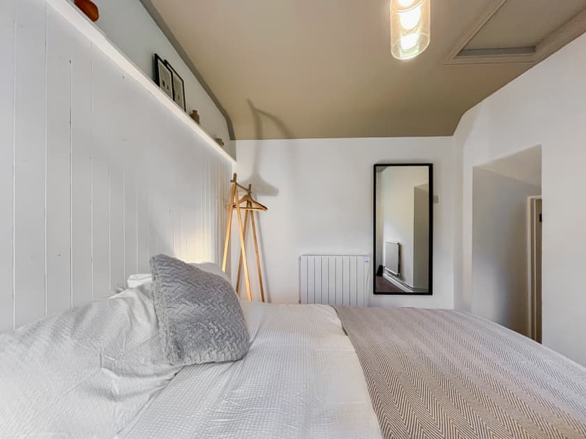 Double bedroom | Holly Tree Cottage, Nailsworth, near Stroud